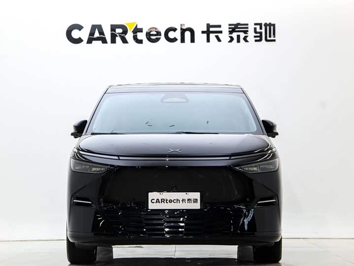 Фото 2 - XPeng X9