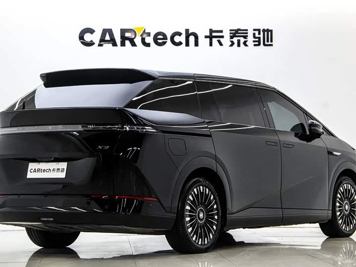 Фото 6 - XPeng X9