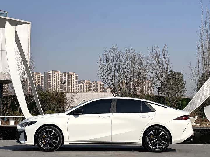 Фото 3 - GAC Trumpchi Empow R