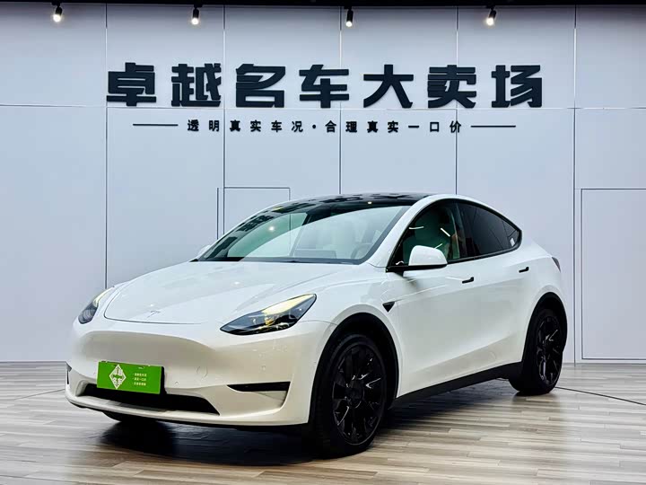 Фото 1 - Tesla Model Y