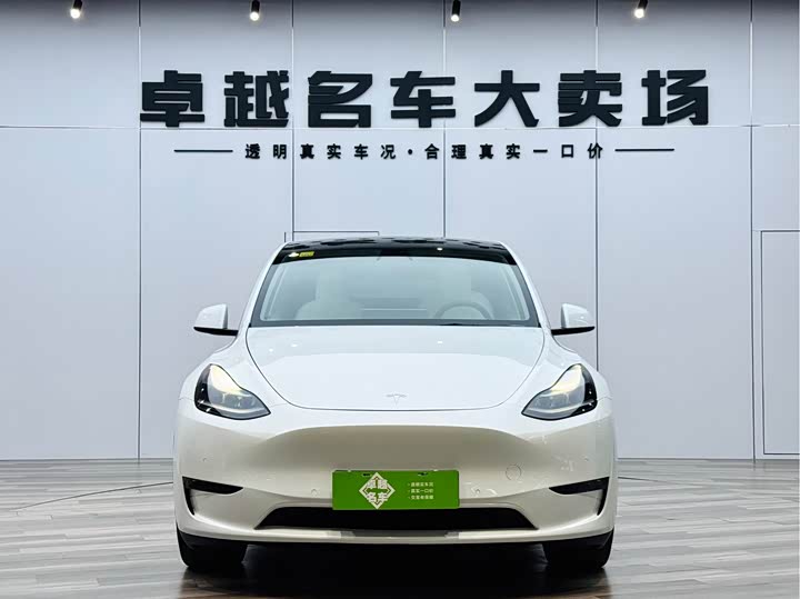 Фото 2 - Tesla Model Y