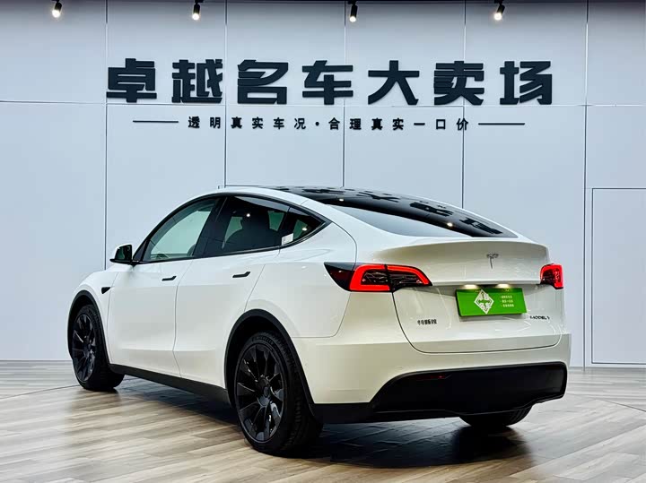 Фото 5 - Tesla Model Y