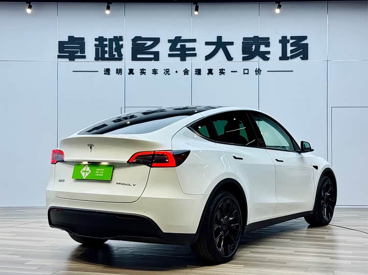 Фото 7 - Tesla Model Y