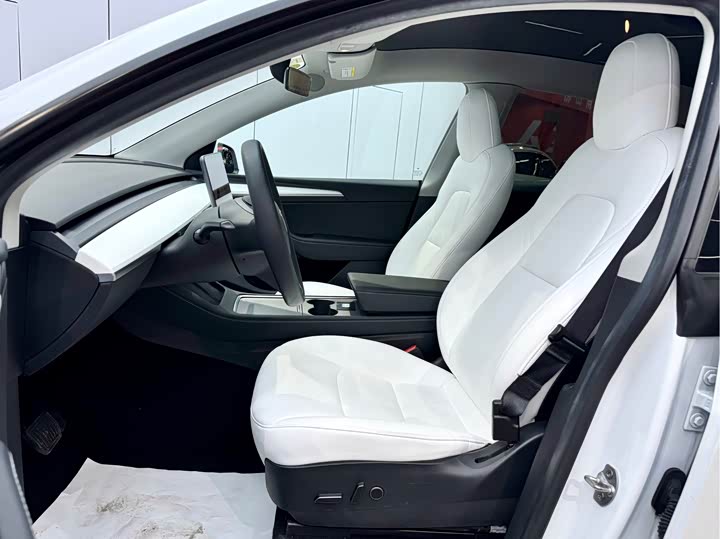 Фото 9 - Tesla Model Y