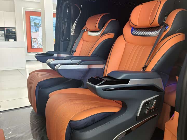 Фото 8 - Mercedes-Benz Vito