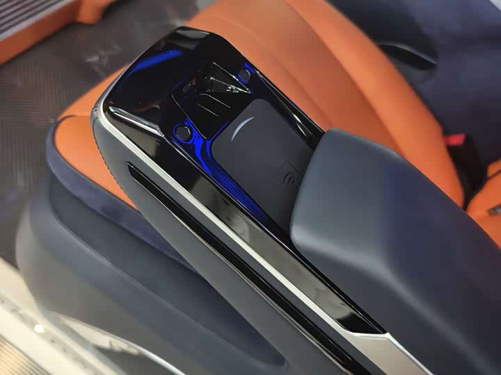 Фото 9 - Mercedes-Benz Vito