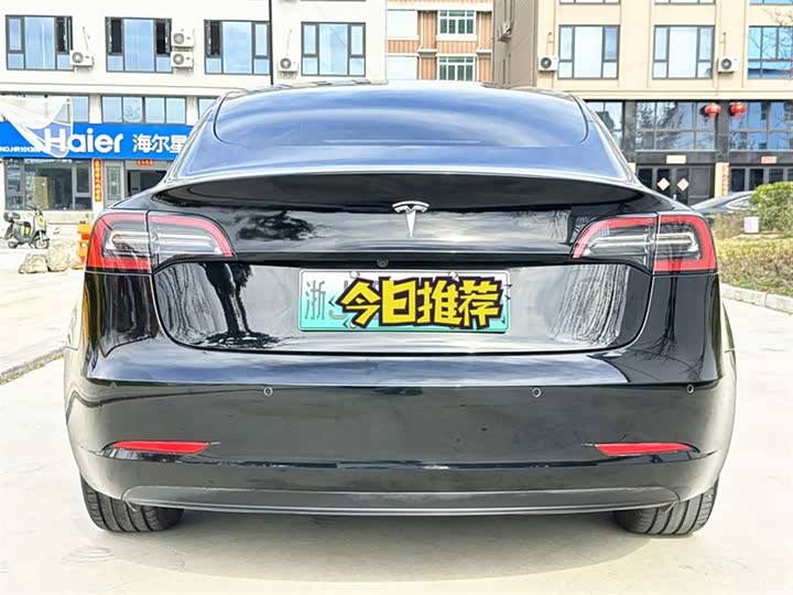 Фото 5 - Tesla Model 3