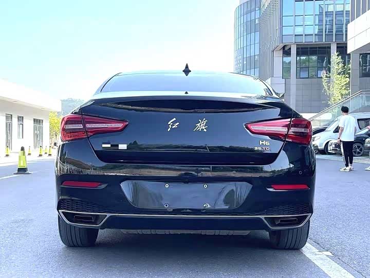 Фото 5 - Hongqi H5