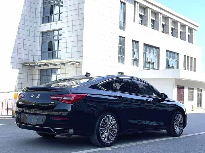 Фото 6 - Hongqi H5