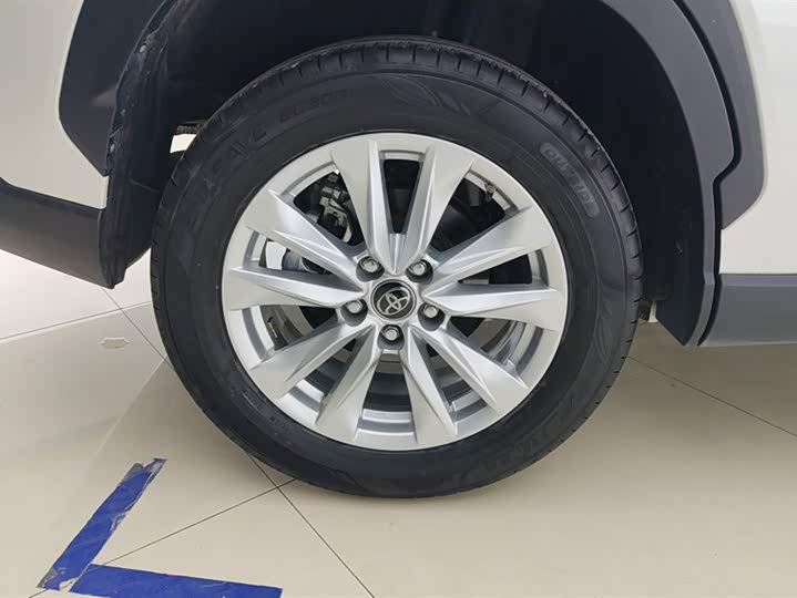 Фото 6 - Toyota Corolla Cross