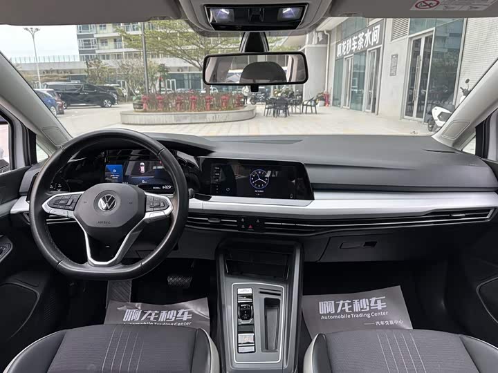 Фото 9 - Volkswagen Golf