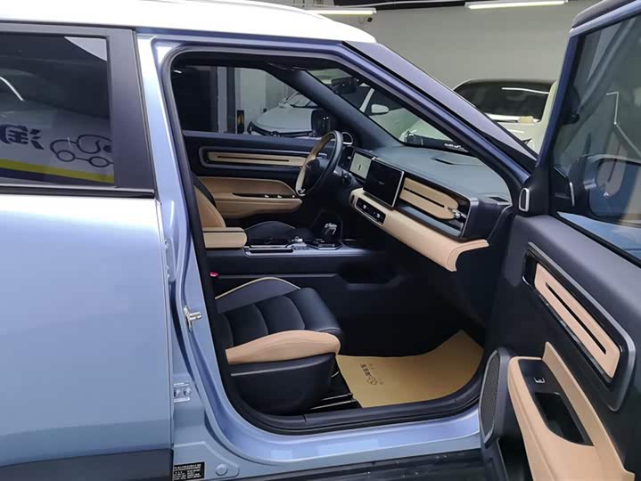 Фото 8 - Geely Icon