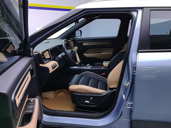 Фото 9 - Geely Icon