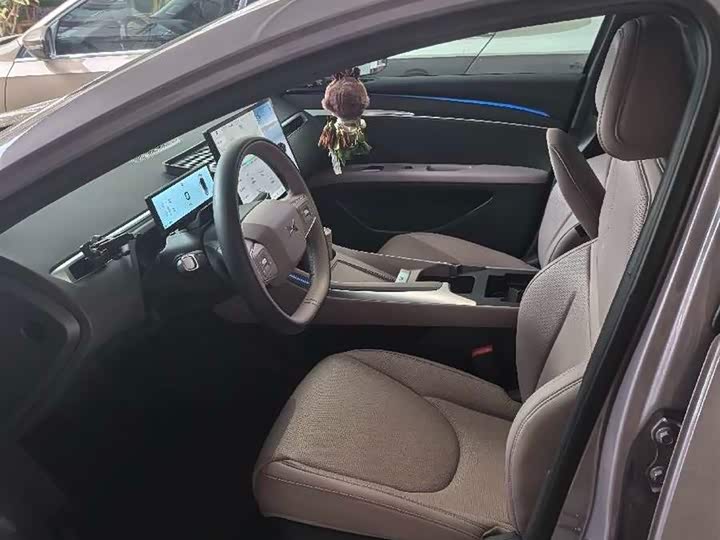 Фото 5 - XPeng Mona M03