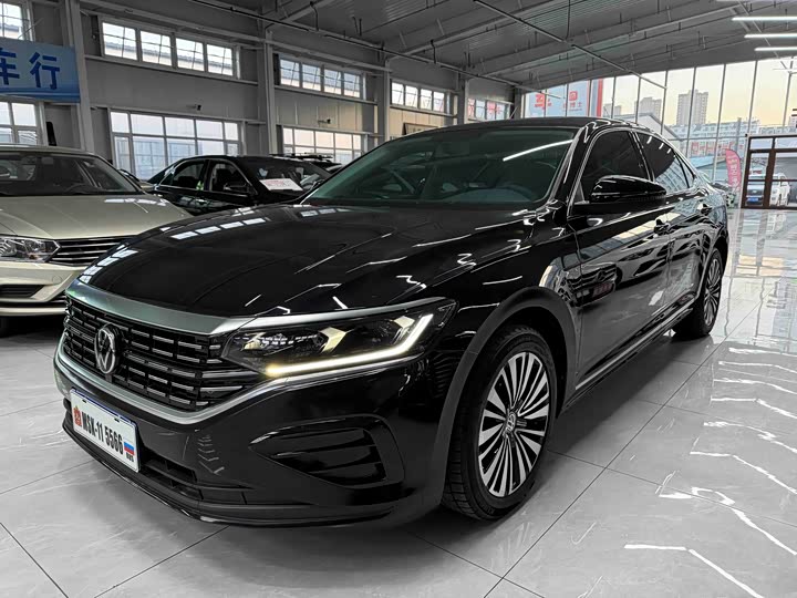 Фото 1 - Volkswagen Passat