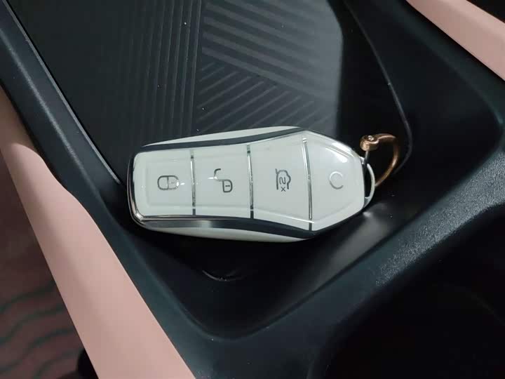 Фото 9 - BYD Seagull