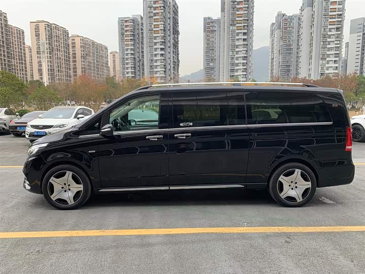 Фото 7 - Mercedes-Benz V-Class