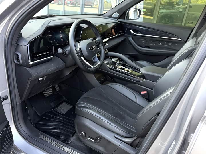 Фото 6 - Geely Monjaro