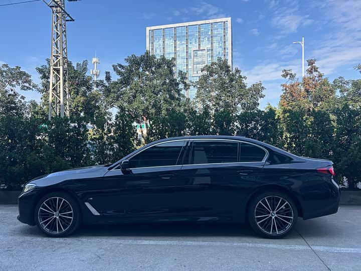 Фото 3 - BMW 5 Series