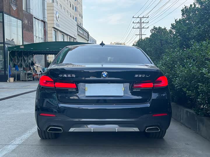 Фото 5 - BMW 5 Series
