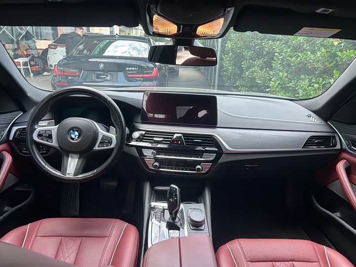 Фото 9 - BMW 5 Series