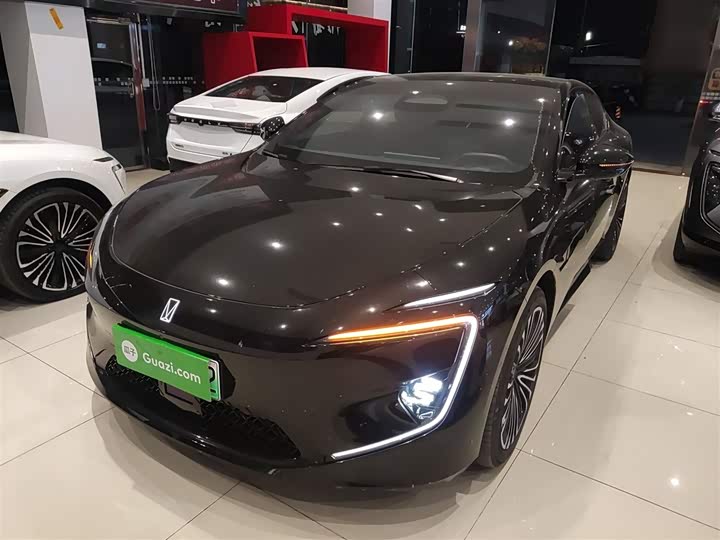 Фото 2 - Avatr 12