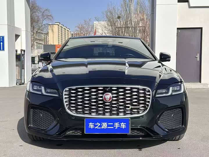 Фото 2 - Jaguar XF L