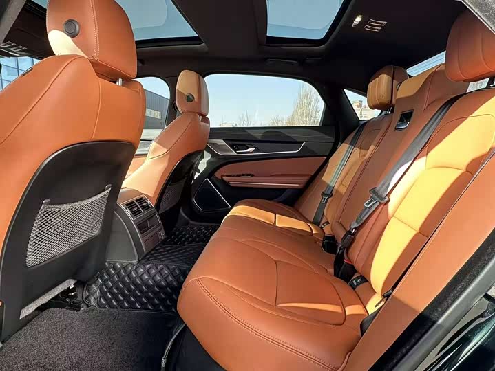 Фото 6 - Jaguar XF L