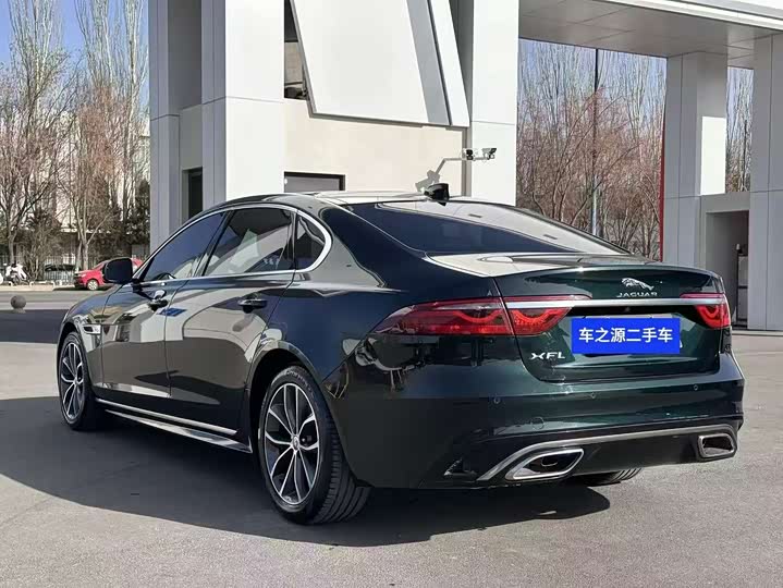 Фото 7 - Jaguar XF L