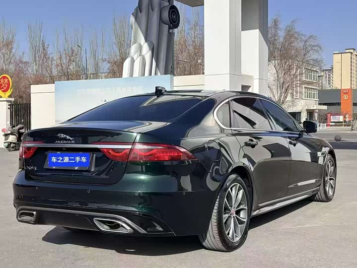 Фото 9 - Jaguar XF L