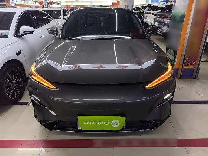 Фото 3 - Geely Galaxy E8