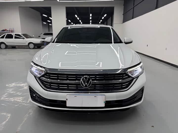 Фото 2 - Volkswagen Sagitar L
