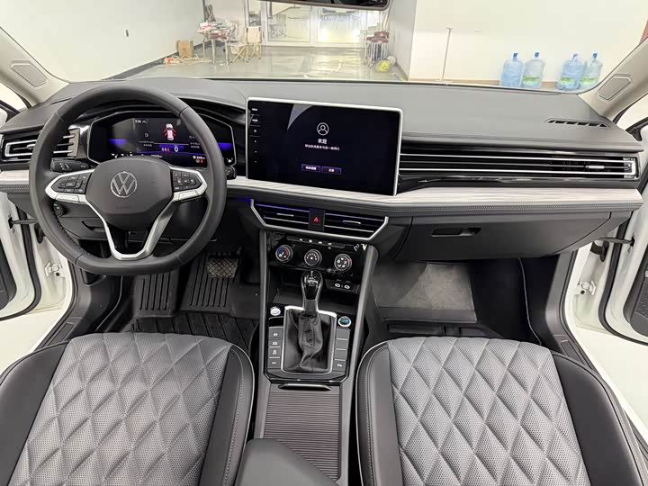 Фото 8 - Volkswagen Sagitar L