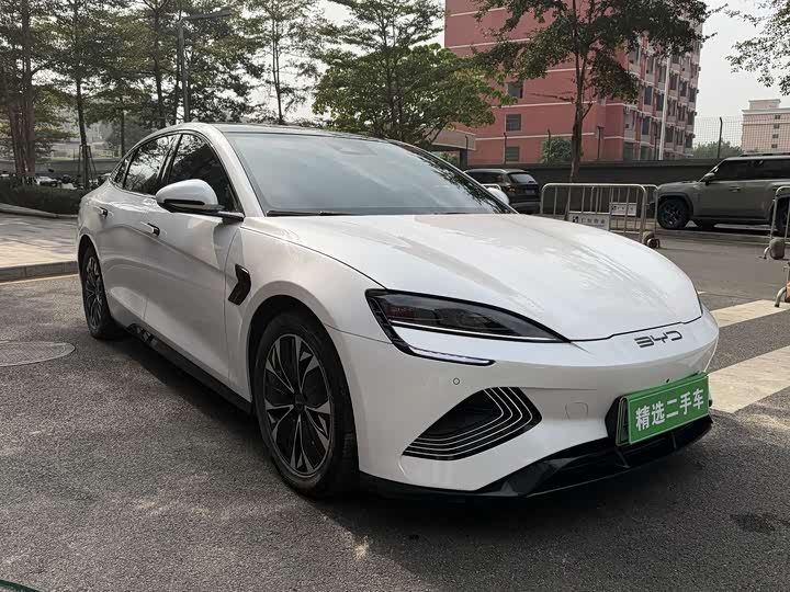 Фото 3 - BYD Seal