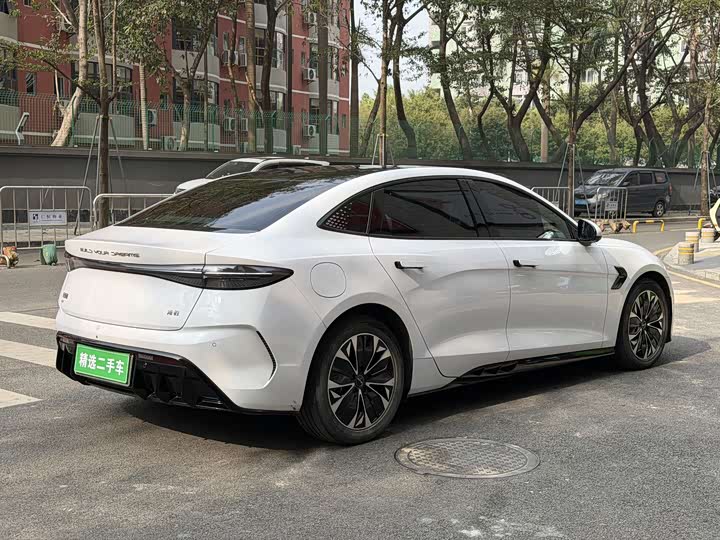 Фото 8 - BYD Seal