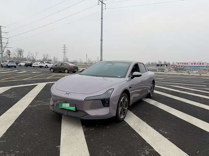 Фото 1 - XPeng Mona M03