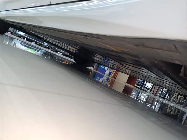 Фото 6 - Nio ET5T