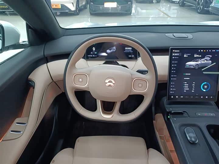 Фото 7 - Nio ET5T