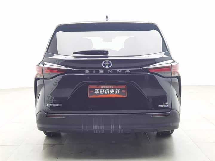 Фото 4 - Toyota Sienna