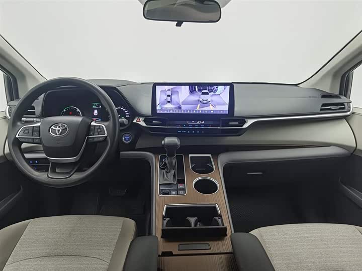 Фото 5 - Toyota Sienna