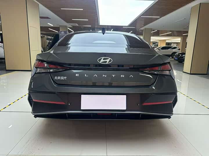 Фото 5 - Hyundai Elantra N line