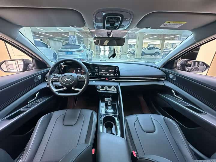 Фото 8 - Hyundai Elantra N line