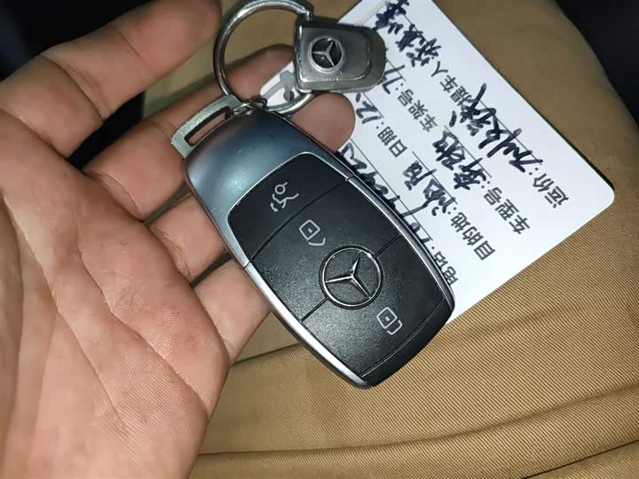 Фото 9 - Mercedes-Benz GLC-Class