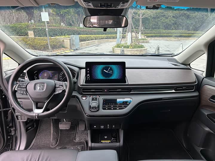 Фото 7 - Honda Odyssey