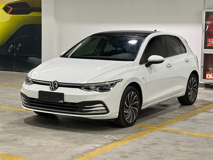 Фото 1 - Volkswagen Golf