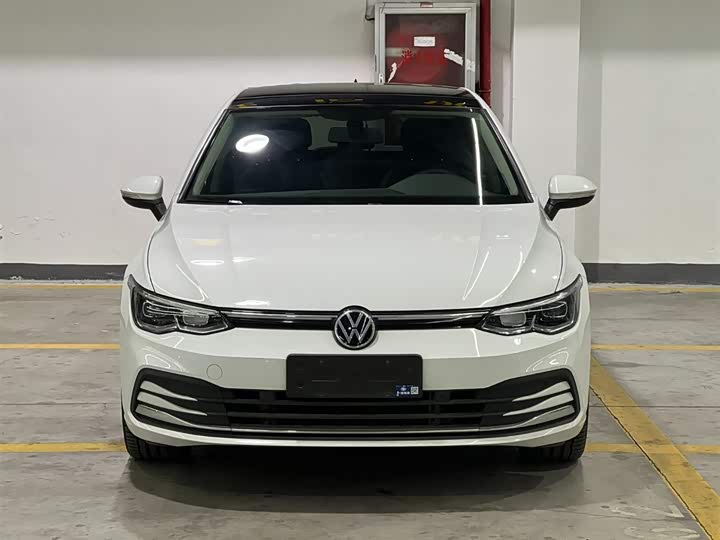 Фото 2 - Volkswagen Golf