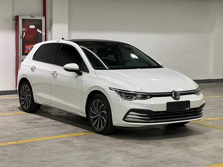 Фото 3 - Volkswagen Golf