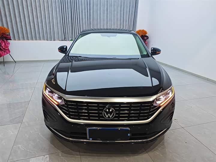 Фото 3 - Volkswagen Passat