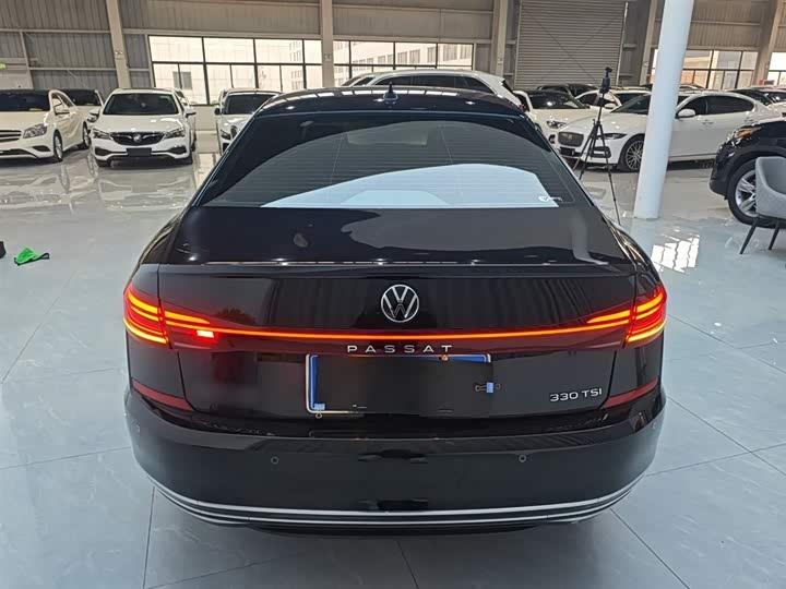 Фото 6 - Volkswagen Passat