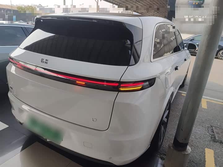 Фото 7 - LiXiang L7